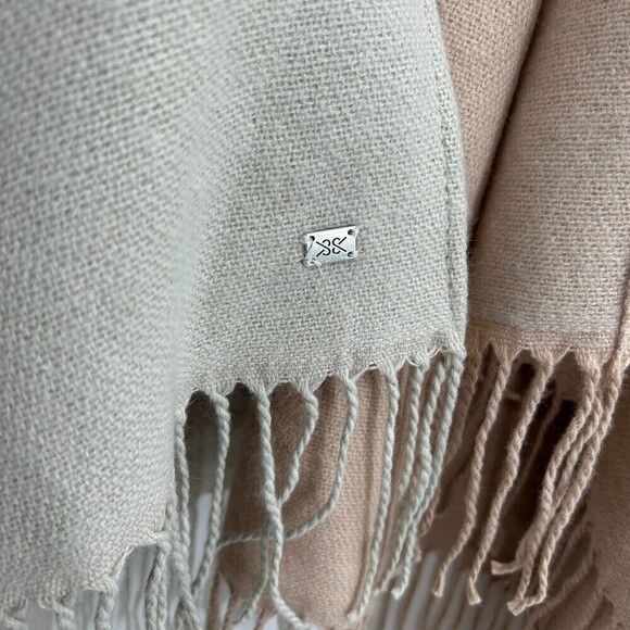 SOIA & KYO Nude Neutral Colorblock Super Soft Poncho Fringe Cardigan One Size - Picture 7 of 8